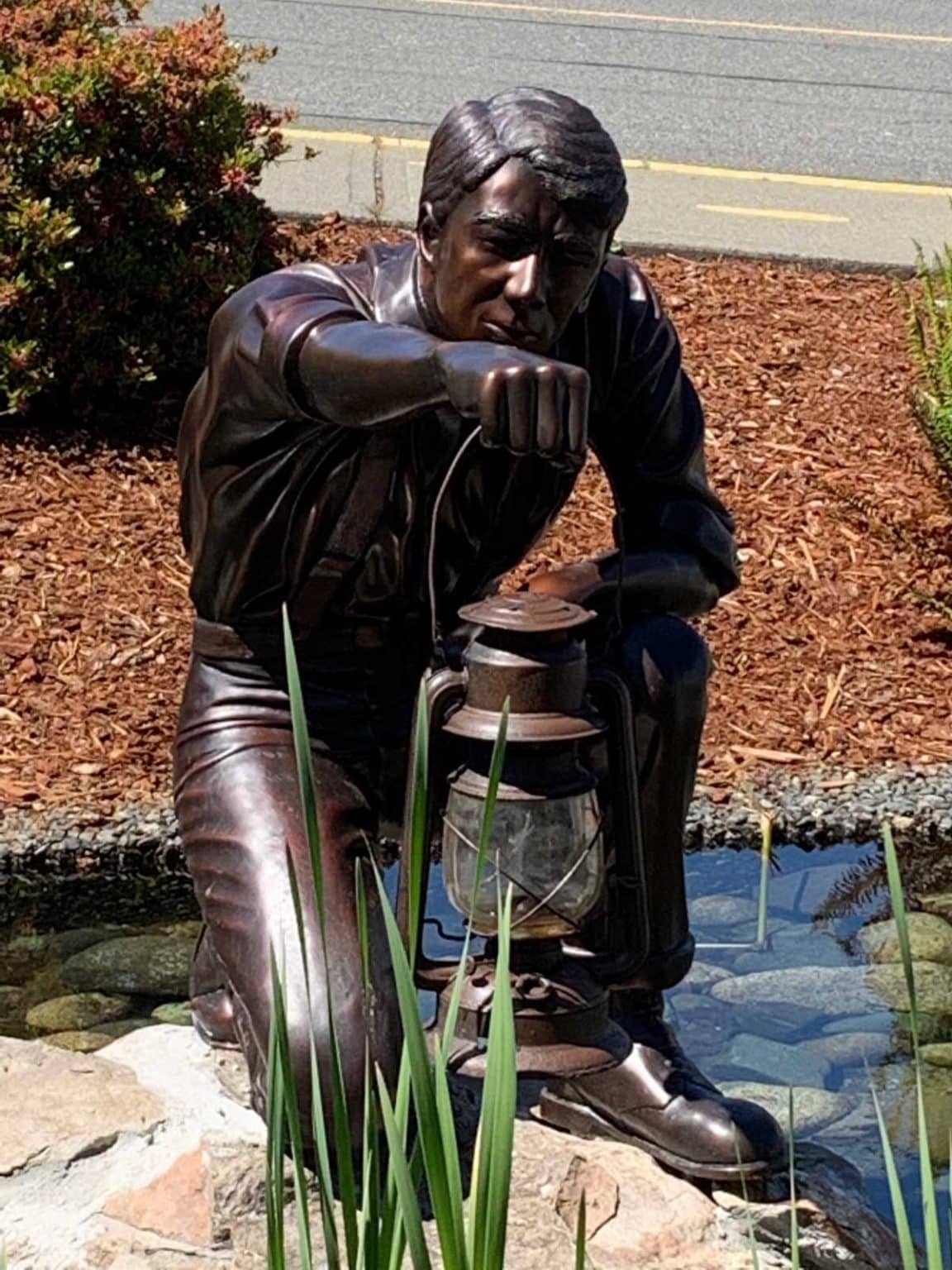 Cheminus Explore Chemainus Murals History: From Mill Town to Mural Town